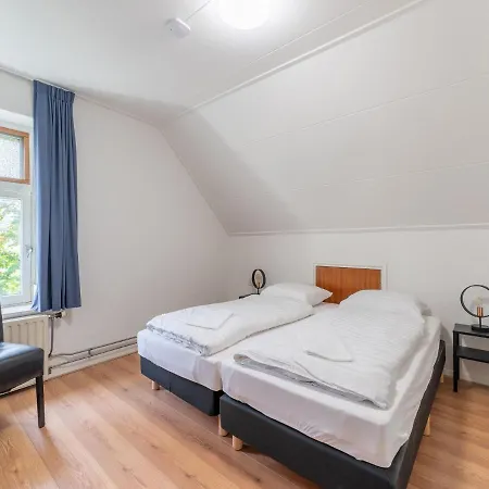 בית נופש In With Hot Tub *