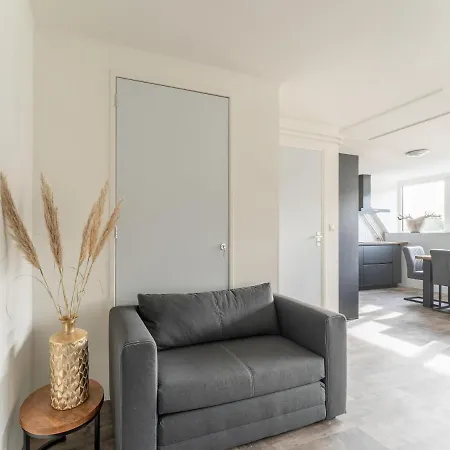 Holiday home Spacious In With Garden