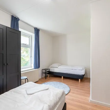 Spacious In With Garden Holiday home