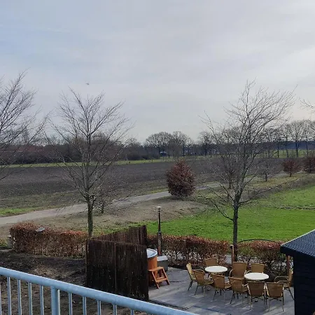 Casa de Férias In With Hot Tub