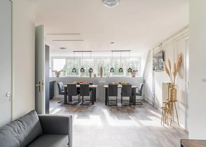 In With Hot Tub Casa de Férias