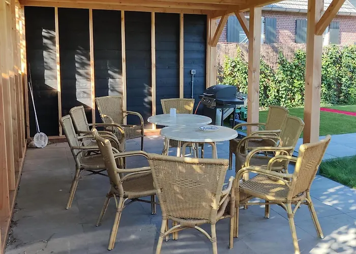 In With Hot Tub Silvolde